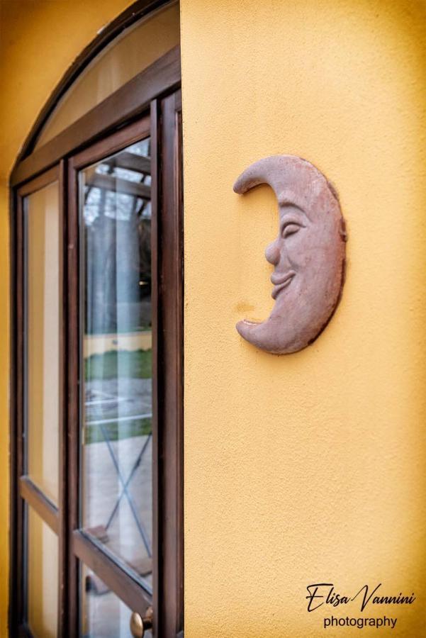 Appartamento Sole-Luna Colleoli Екстер'єр фото
